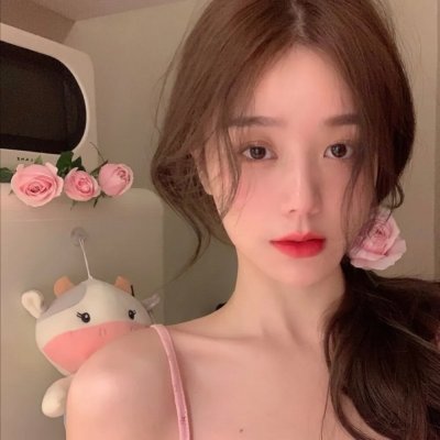 天桥摆摊，我捡了个纨绔当老公